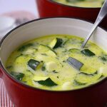 Super zdrowa zupa z cukinią, która zachwyca smakiem i aromatem